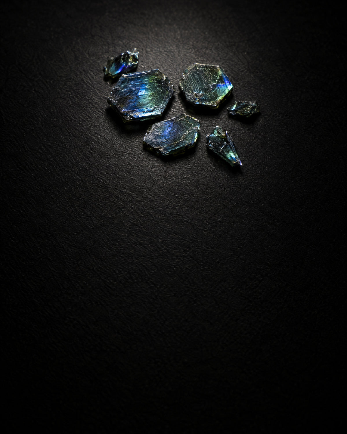 Crystals that threw color
