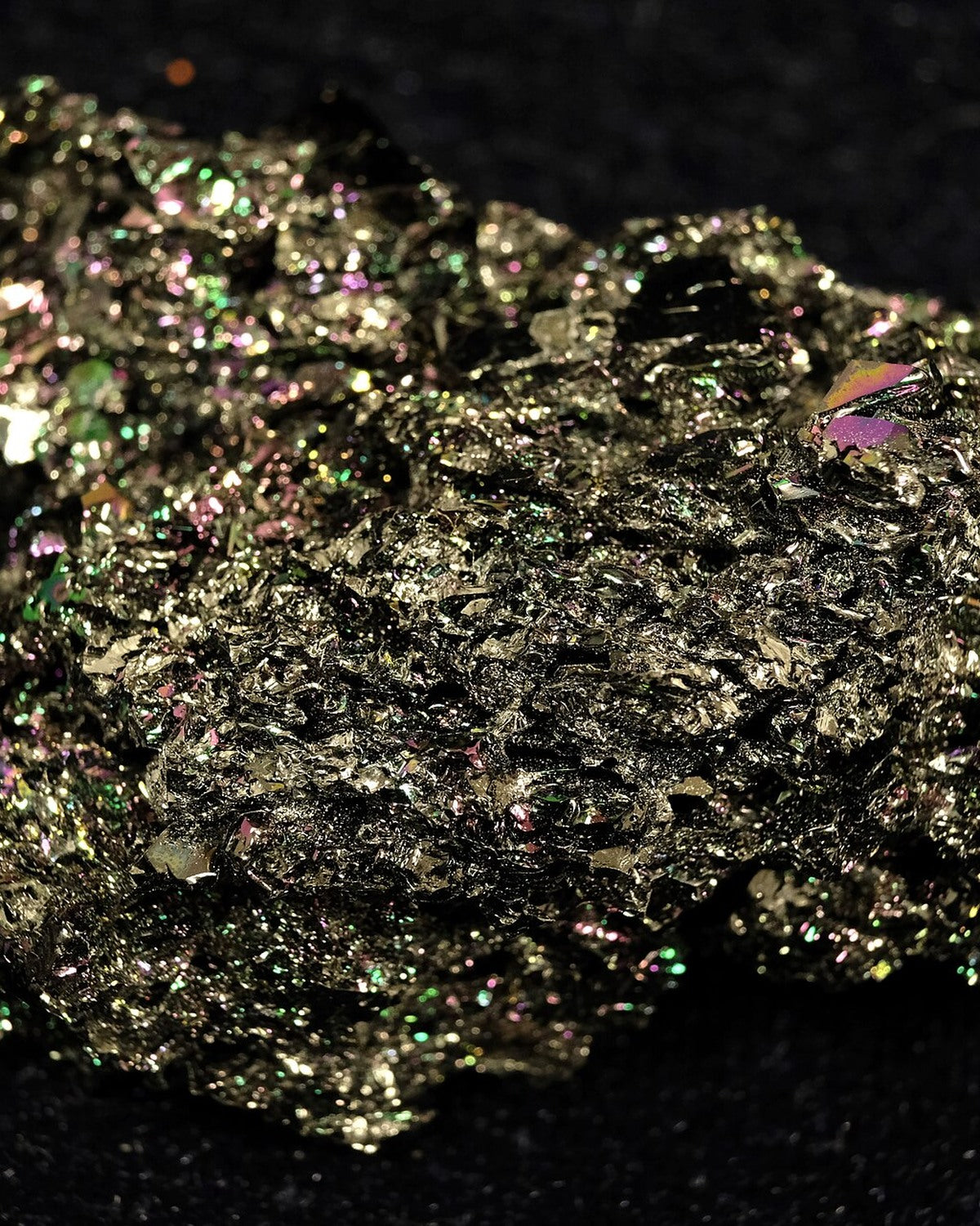 Crystals that threw colour
